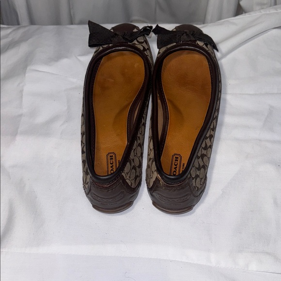 Coach Brown Bow Flats Size 8 - Picture 4 of 14